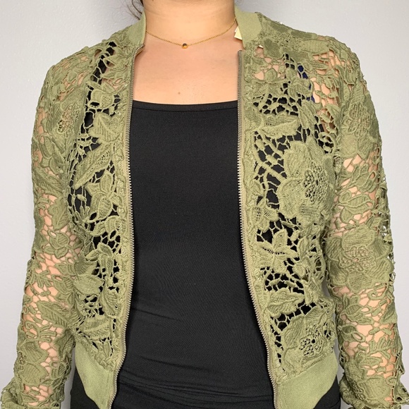 Guess Olive Green Lace Jacket - New with Tag - Size Small - Picture 2 of 8